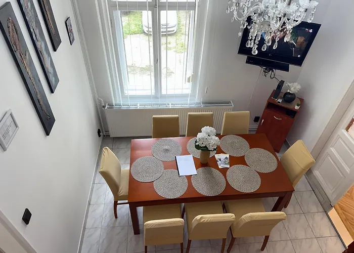 Crystal Belle Apartman-free Parking Debrecen