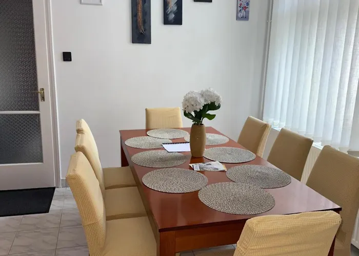 Crystal Belle Apartman-free Parking Apartman